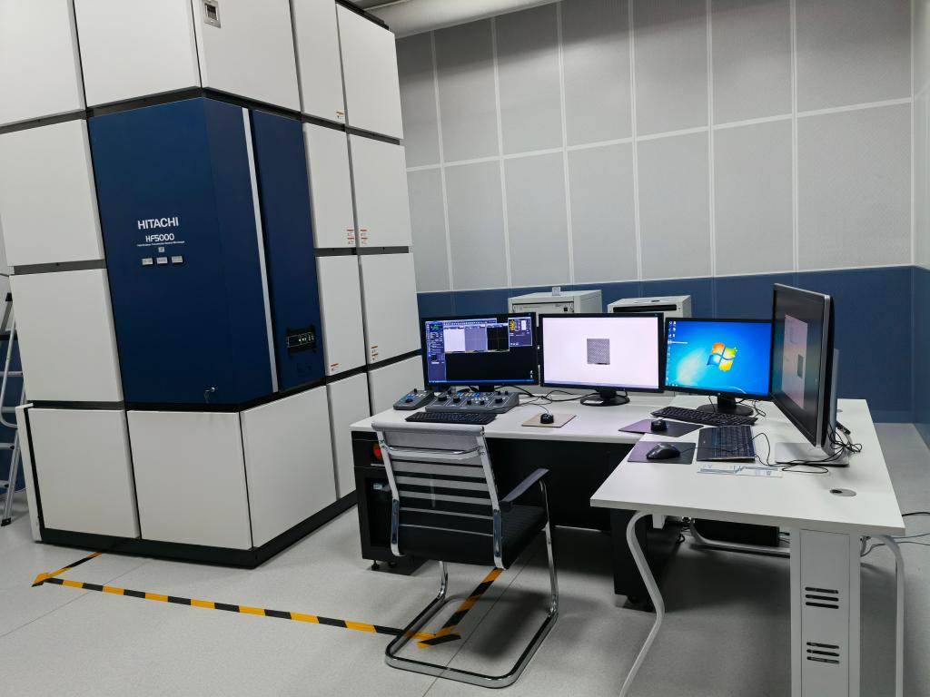 HITACH HF5000 Cs TEM